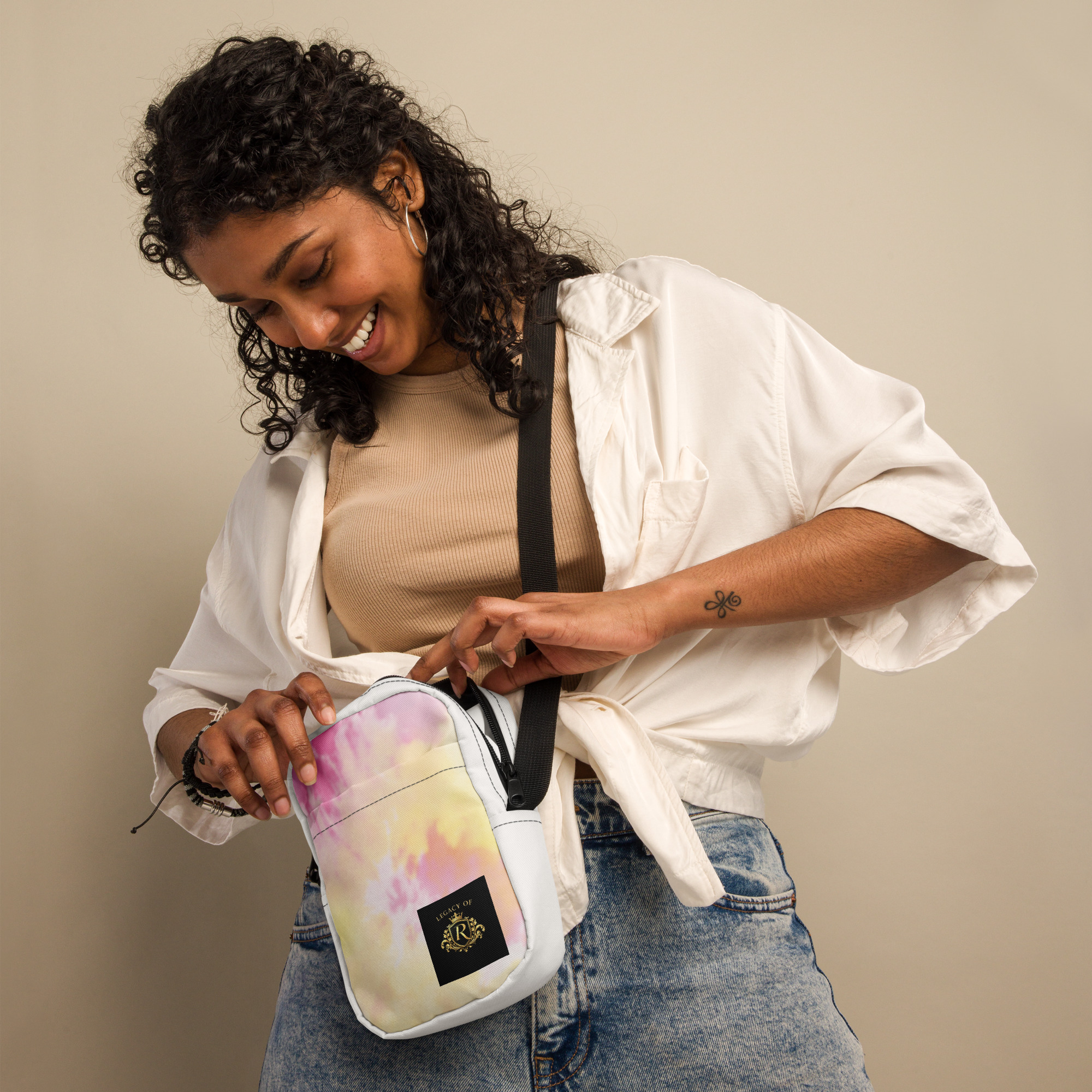 Utility crossbody bag - Image 18