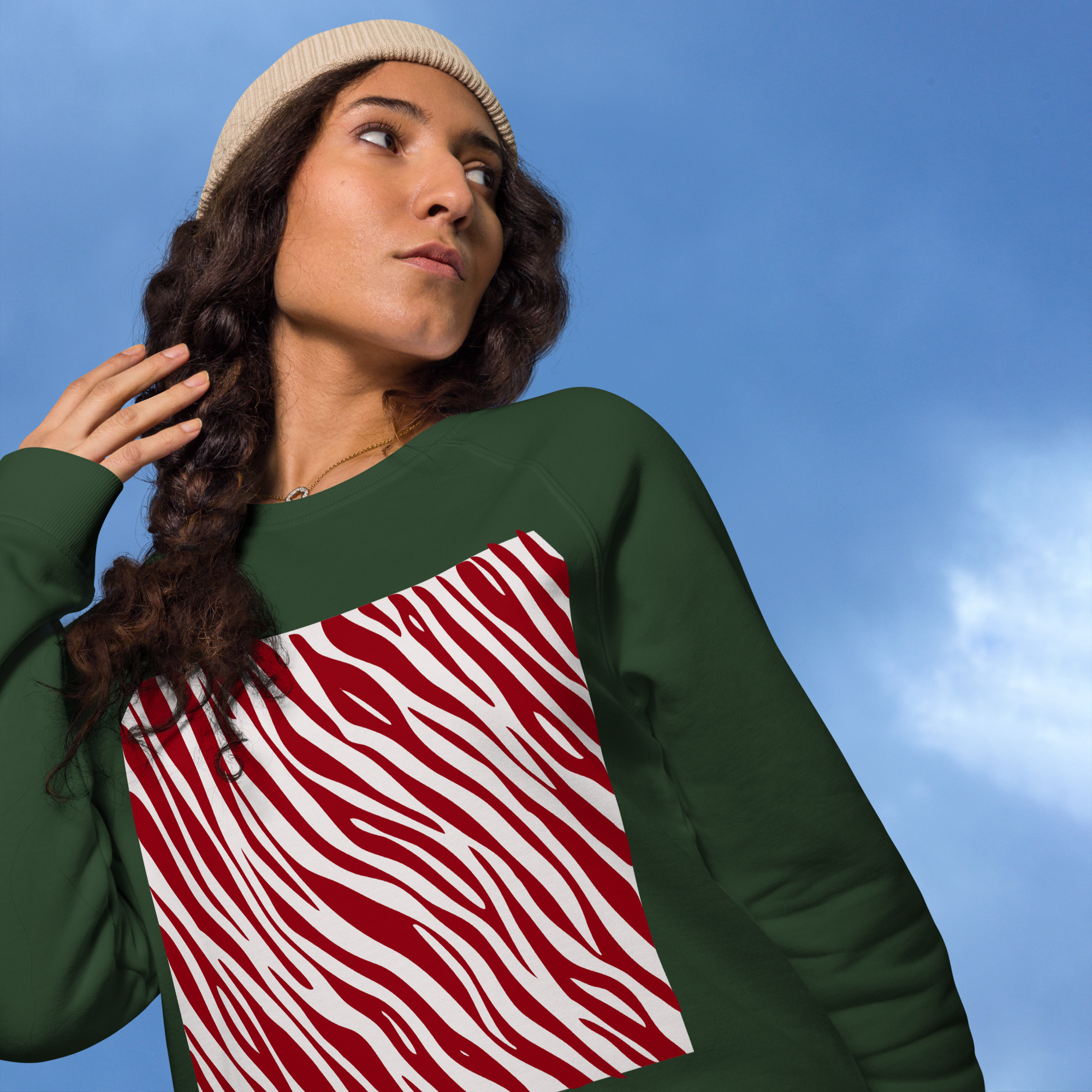 Organic raglan sweatshirt - Image 16